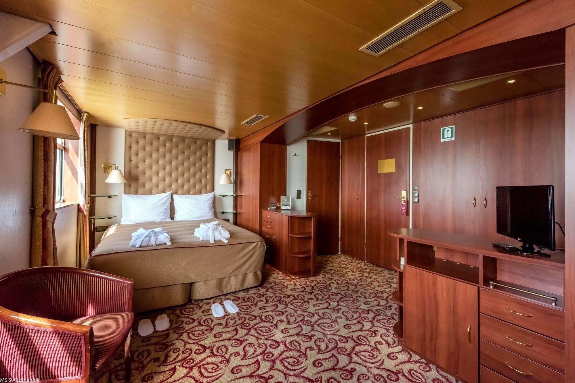 Hotel Knm Ms Switzerland Ii - Frankfurt